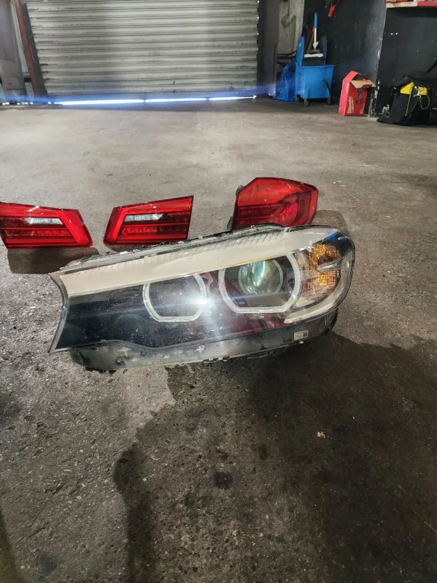 Bmw g30 5 series headlight taillights - Image 4