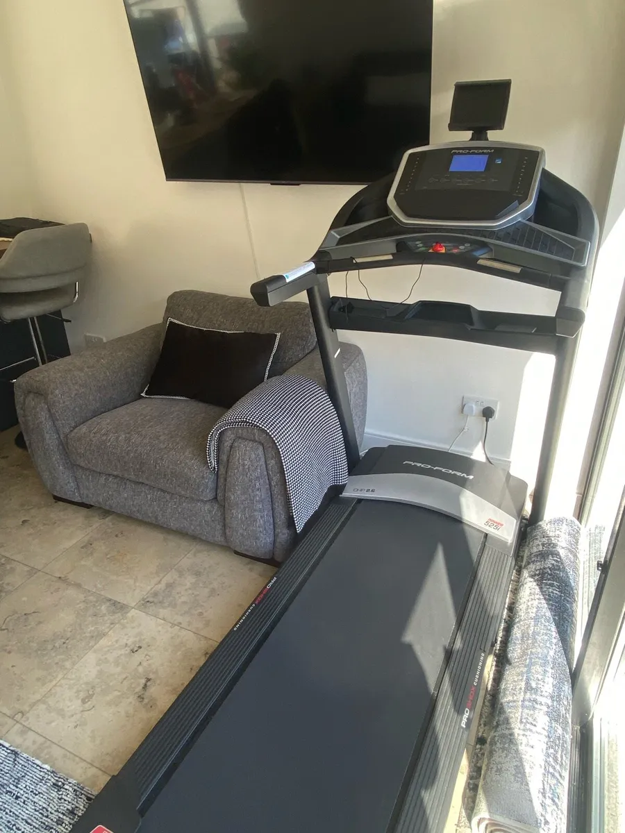 Treadmill - Image 2