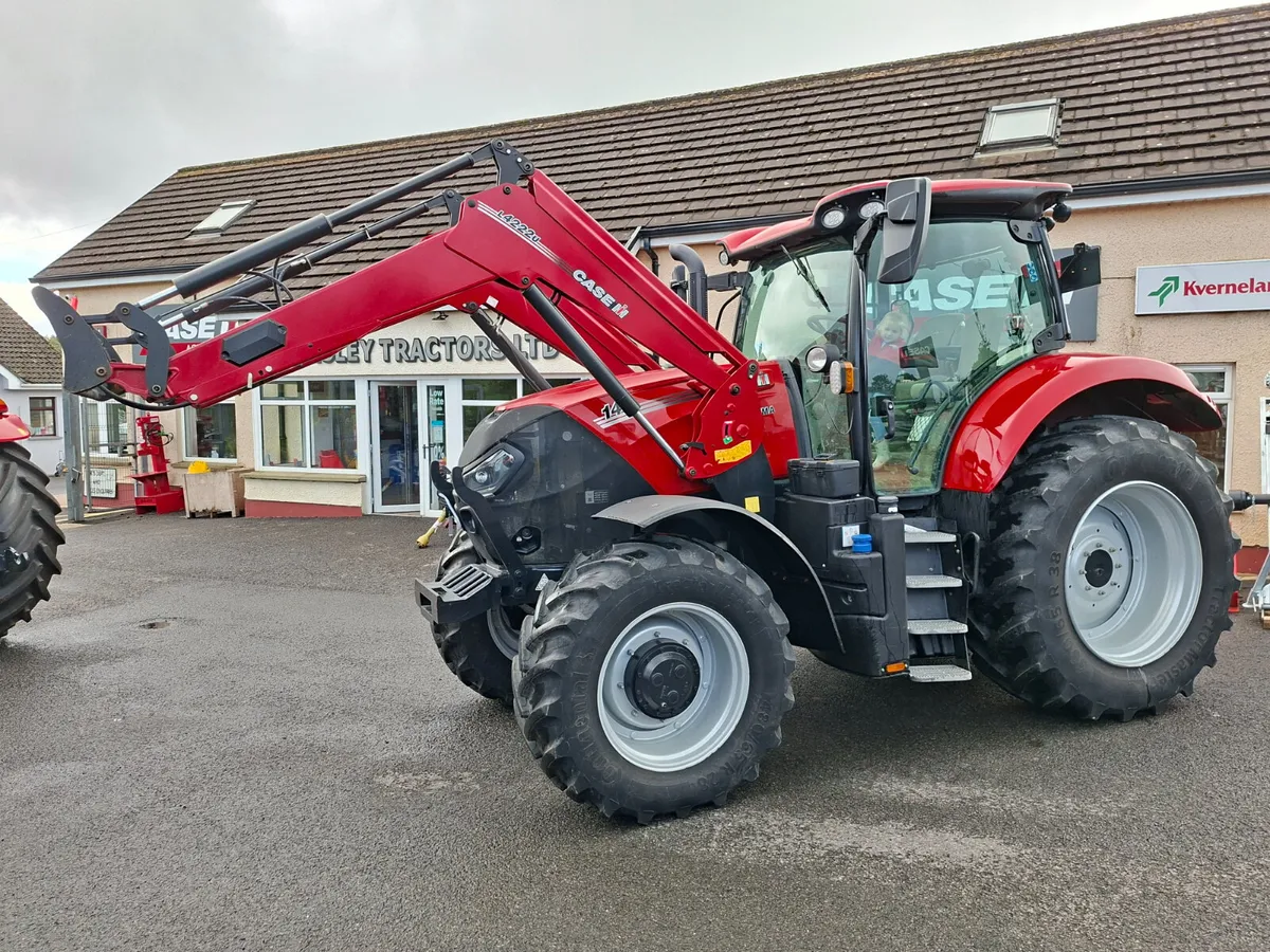 2023 CASE PUMA 140 & LOADER - Image 3