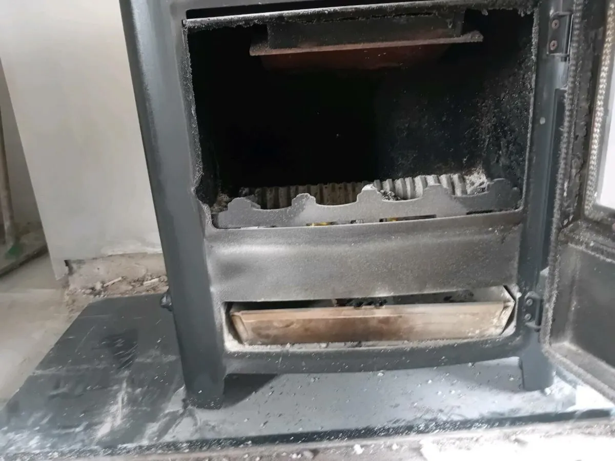 Stove - Image 2