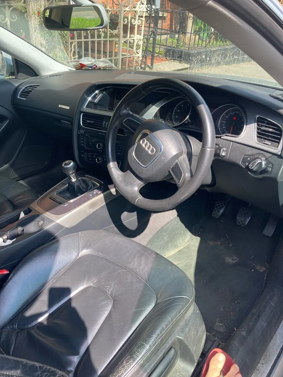 Car - Image 4