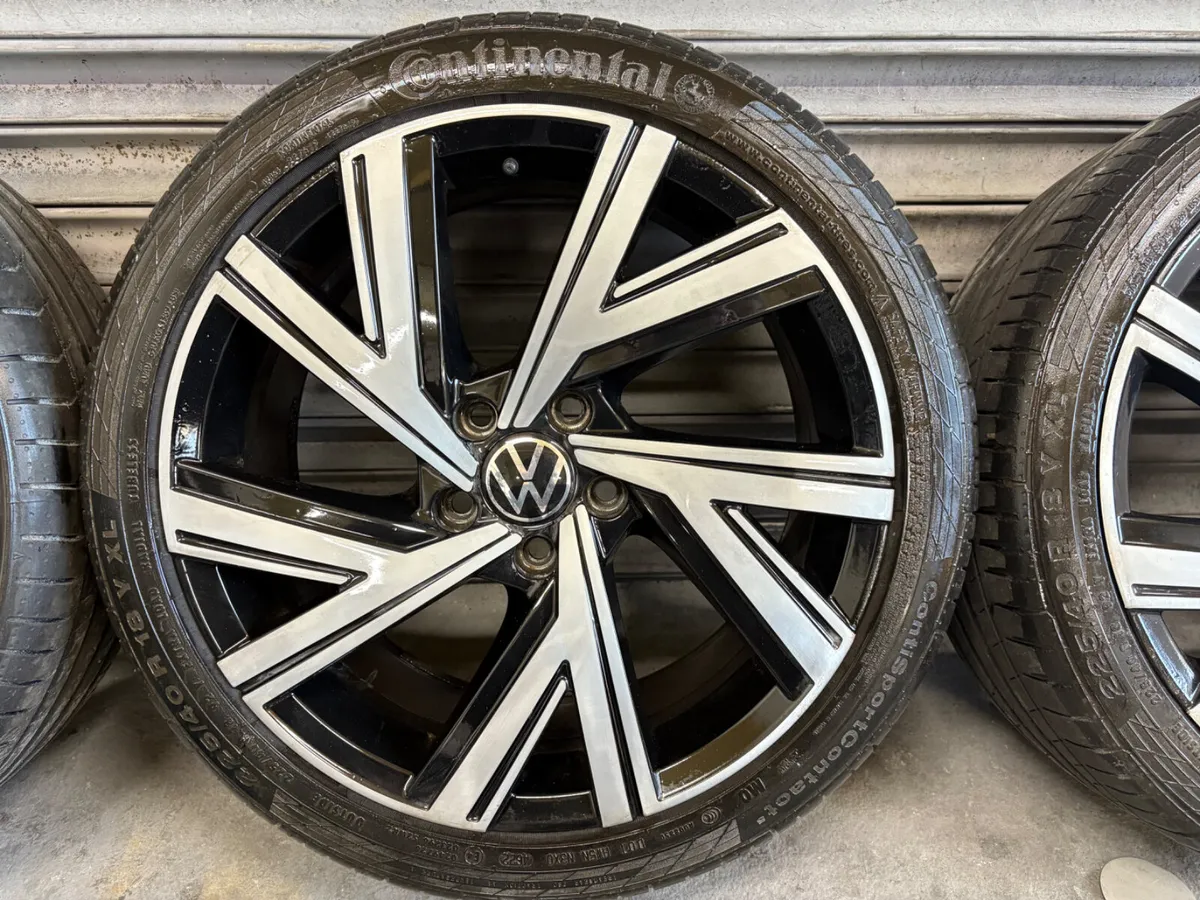Volkswagen Golf Alloys 18” - Image 2