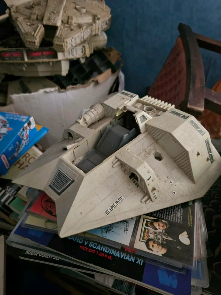Vintage Star Wars Snowspeeder - Image 1