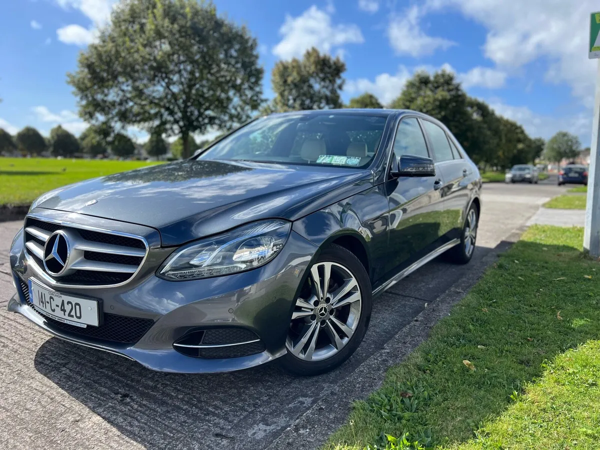 Mercedes Benz E 220 AVANTGARDE - Image 2