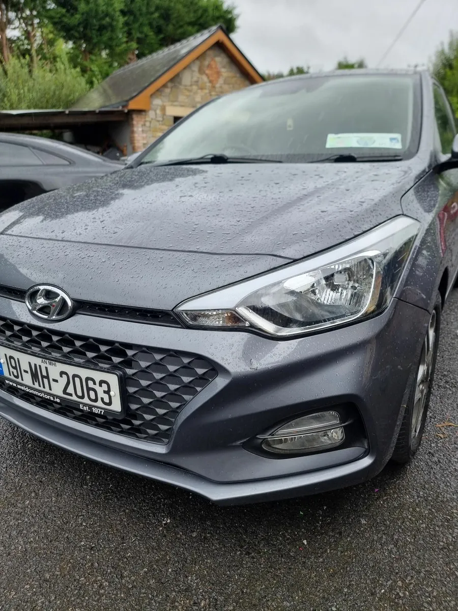 Hyundai i20 2019 deluxe - Image 1