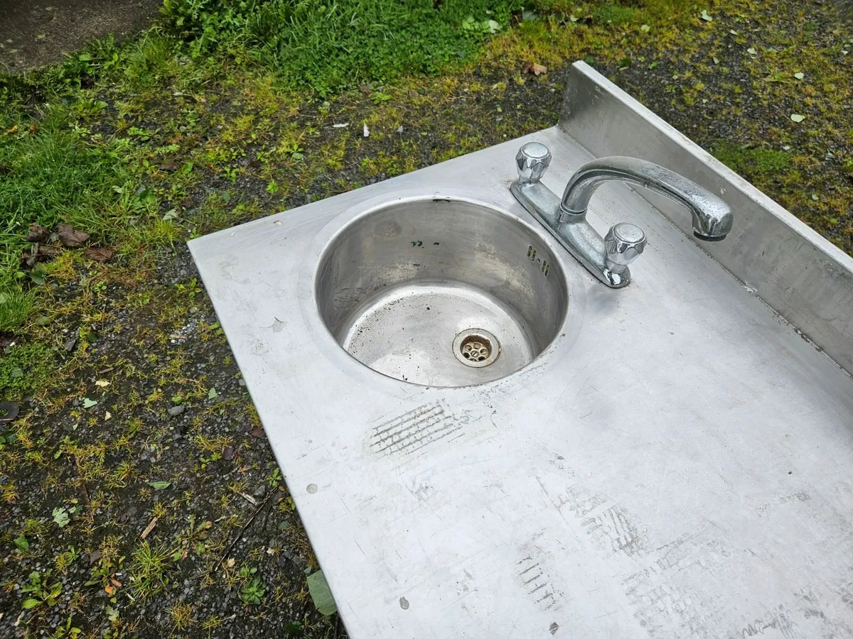 Stainless steel sink and bench - Image 1
