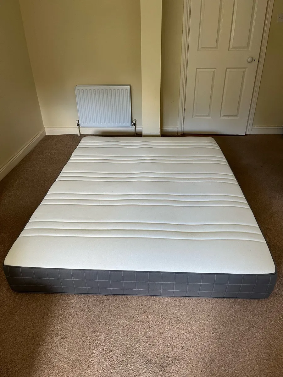 King size mattress - Image 1