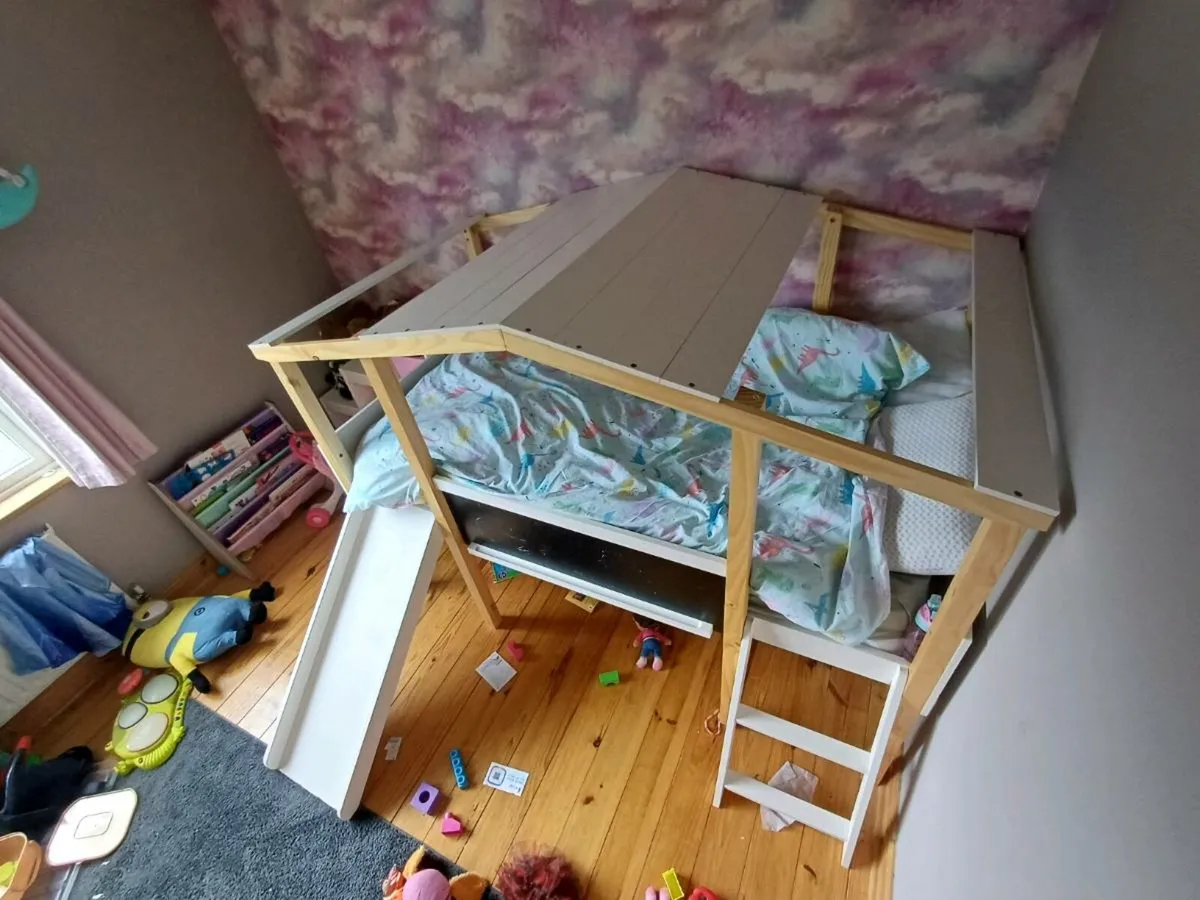 Bed - Image 2