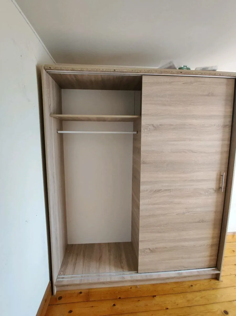 Wardrobe - Image 3