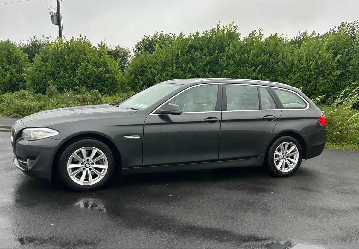 Bmw 520d Touring - Image 2