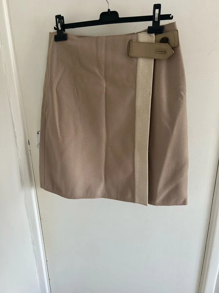 Tara Jarmon Ladies suit - Image 2