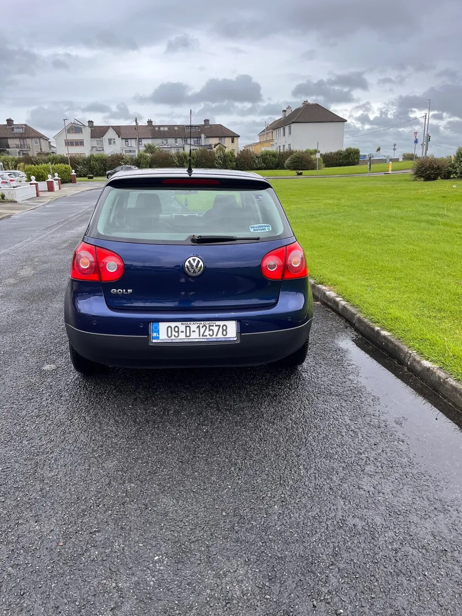 Volkswagen Golf 2009 - Image 4