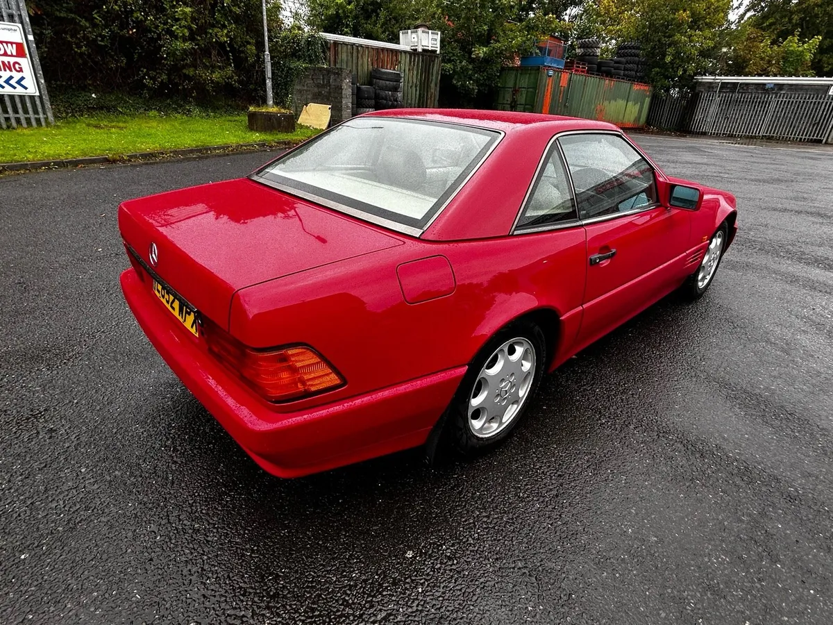 1993 Mercedes 280SL R129 convertible - Image 2
