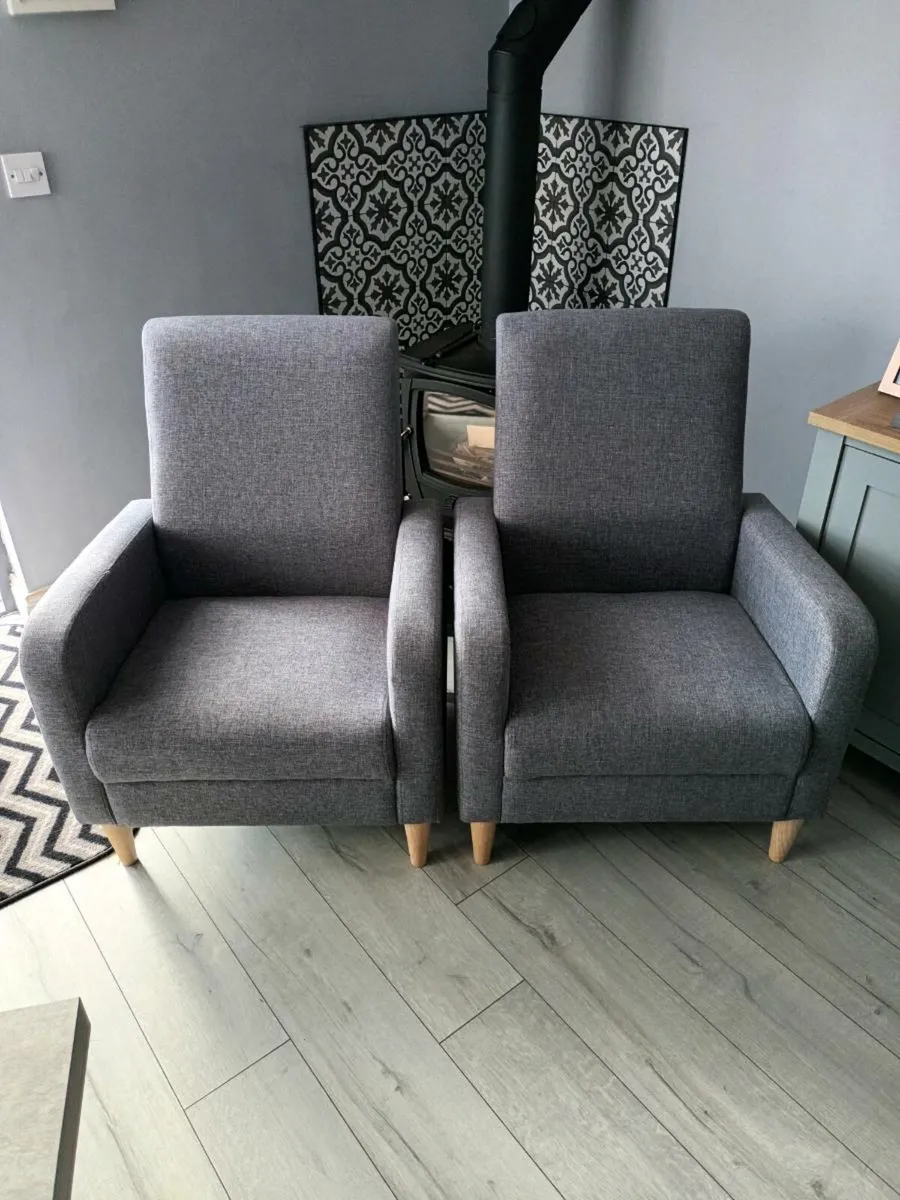 Pair of armchairs - Image 1
