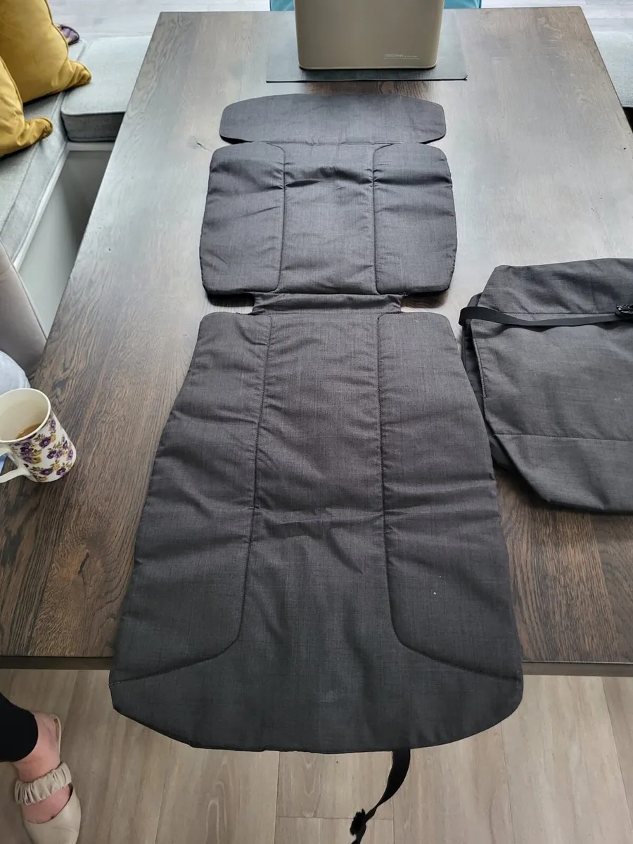 Black BMW Silla Car Seat (3-6yrs) - Image 2