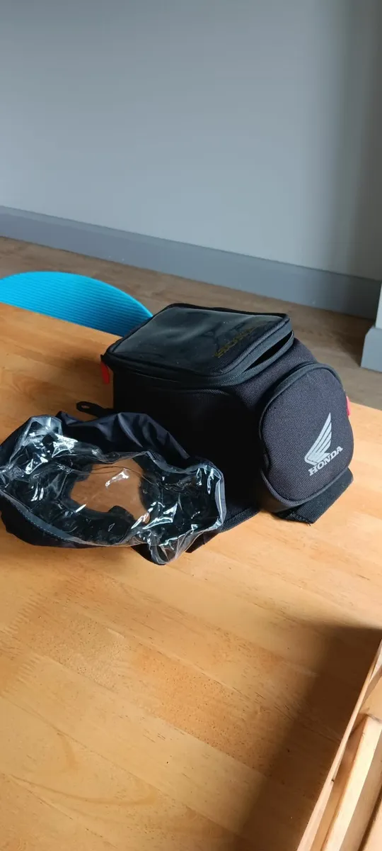 Motorbike gear - Image 1