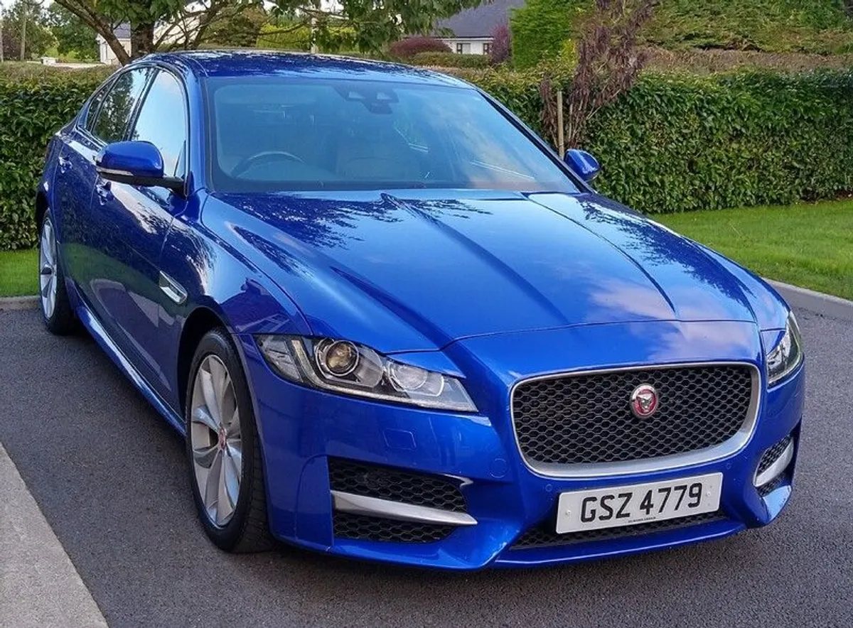 2018 Jaguar XF - Image 1