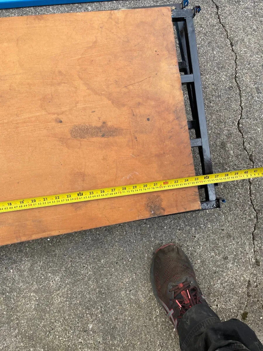 Metal shelves - Image 3