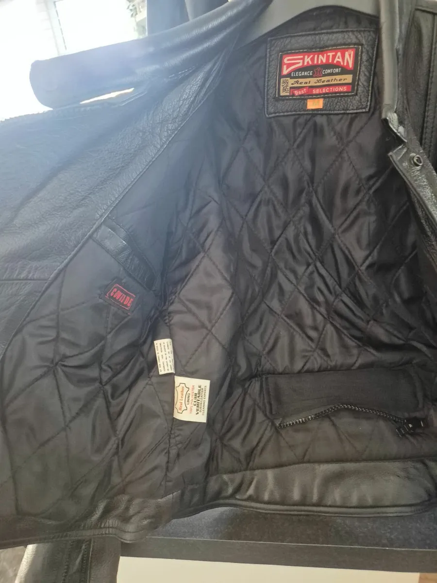 Ladies Leather Motorcycle Jacket - Image 3