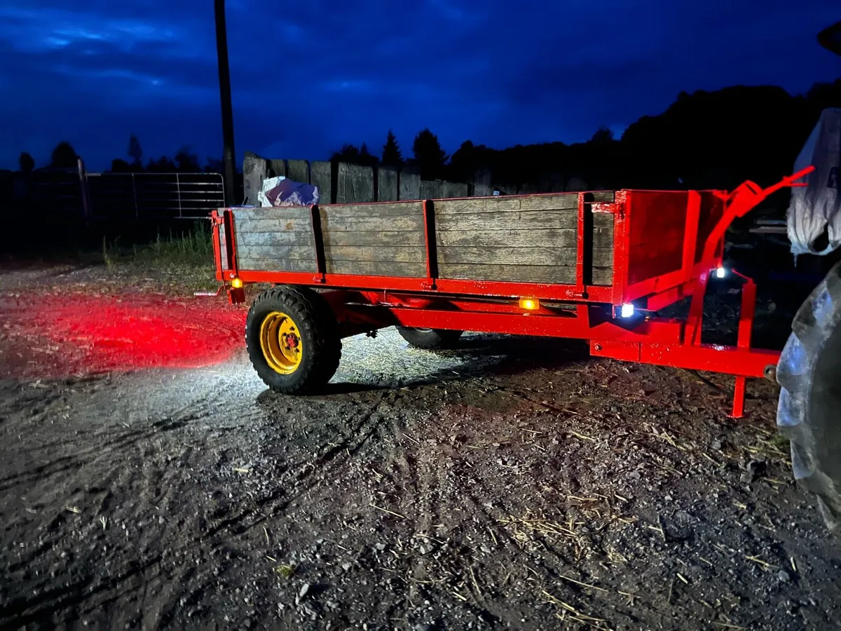 Tipping trailer - Image 4