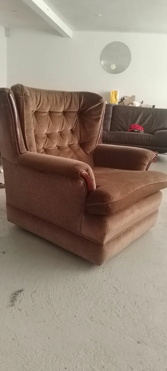 armchair - Image 2