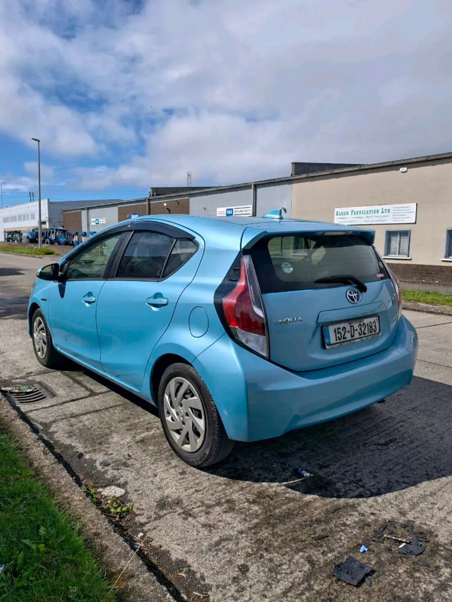 Automatic Hybrid Toyota Aqua 2015 NCT 12/26 - Image 4