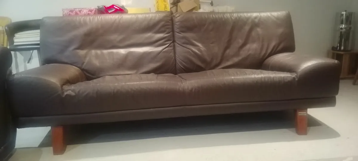 sofa - Image 1