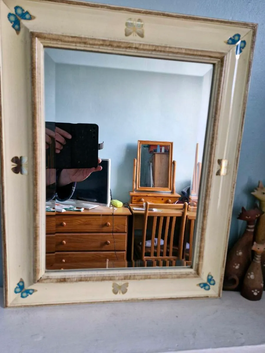 Mirror - Image 1
