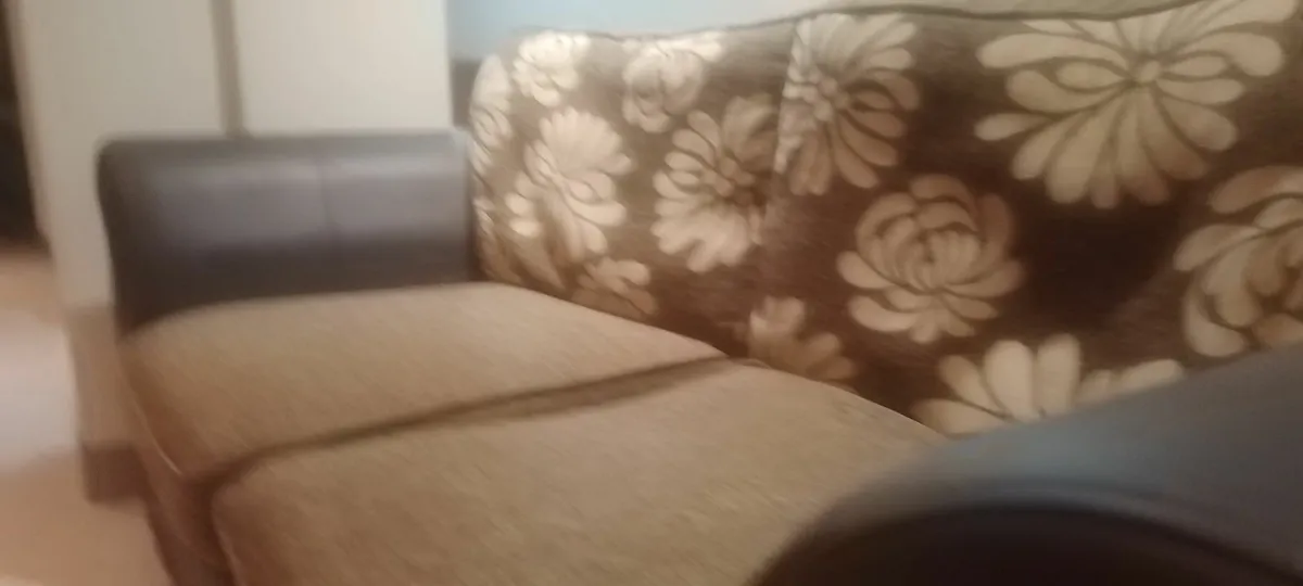 sofa - Image 3
