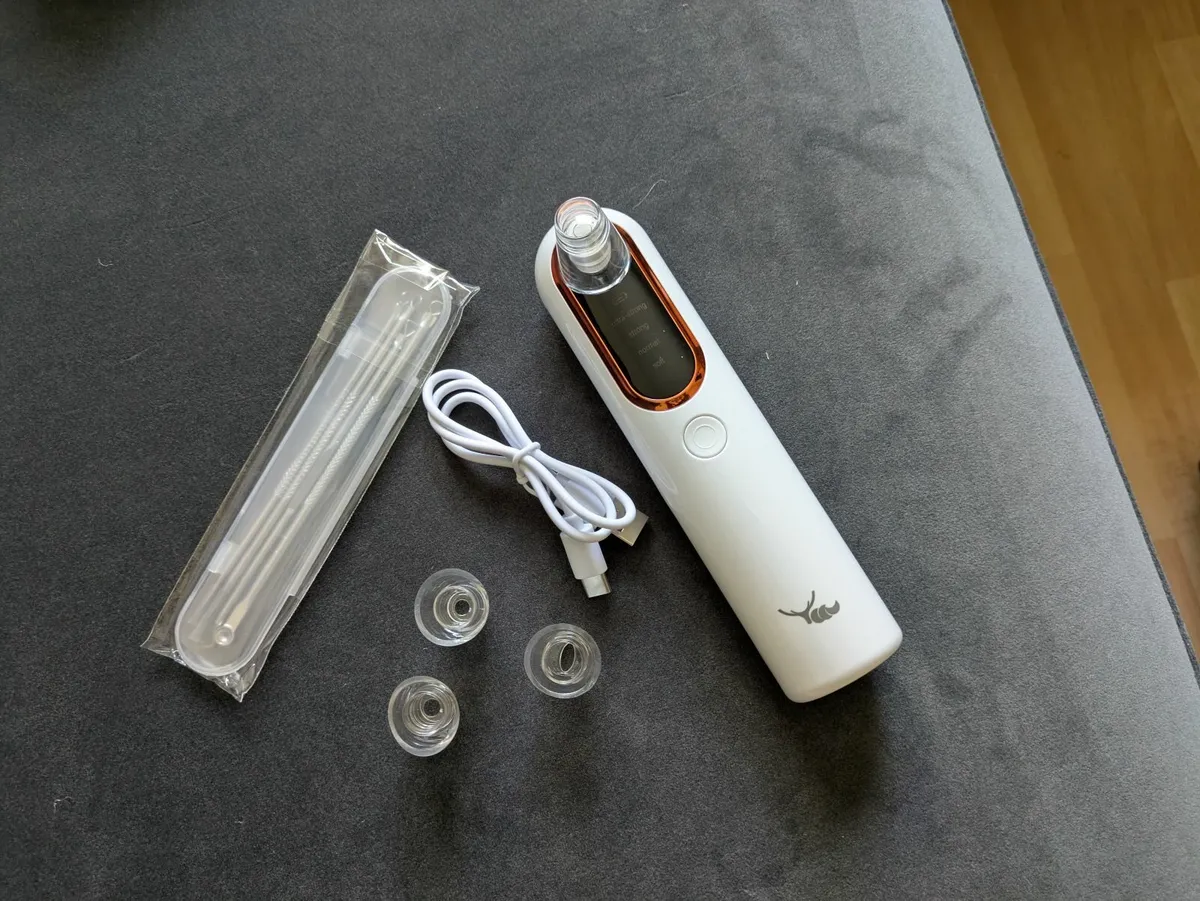 Ycca Blackhead Remover - like new - Image 1