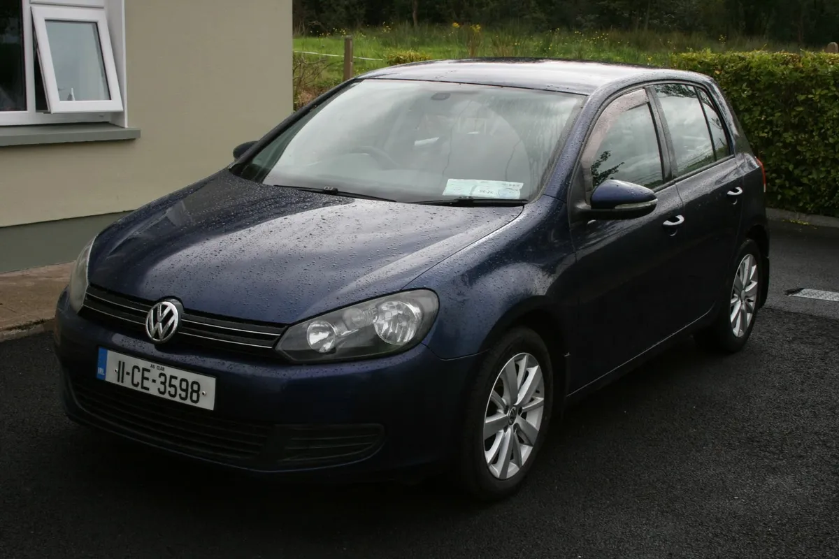 Volkswagen Golf 2011 - Image 2