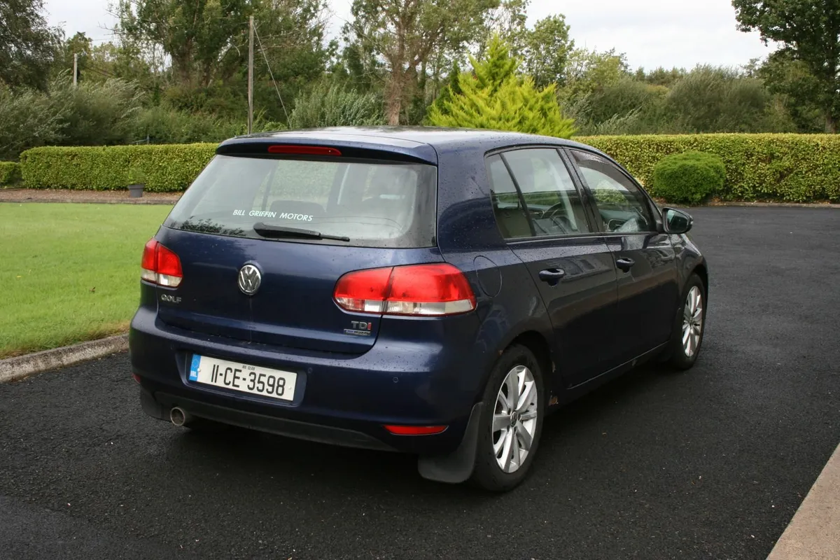 Volkswagen Golf 2011 - Image 4