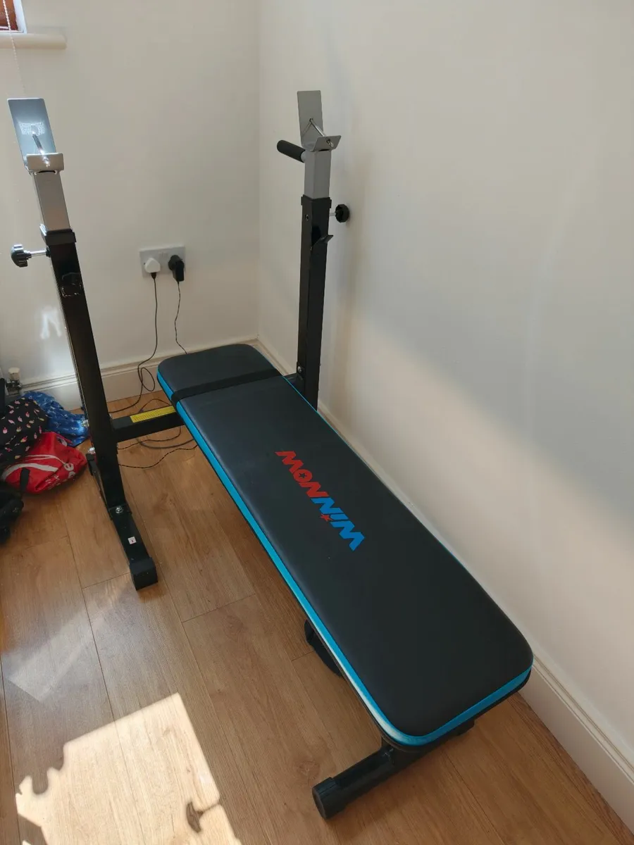 weight bench - Image 1