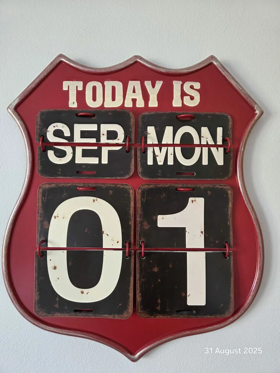 Vintage wall calendar - Image 1