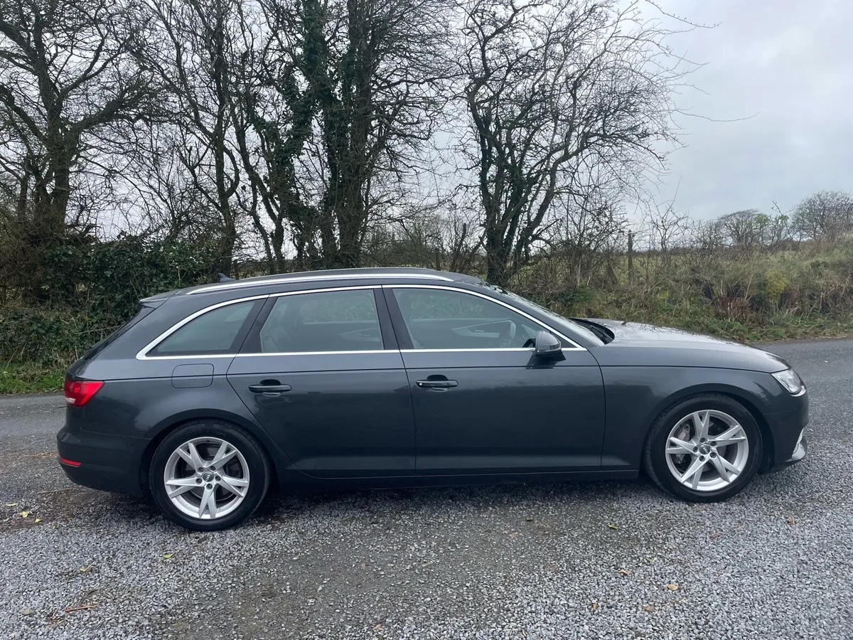 Audi A4 - Image 2
