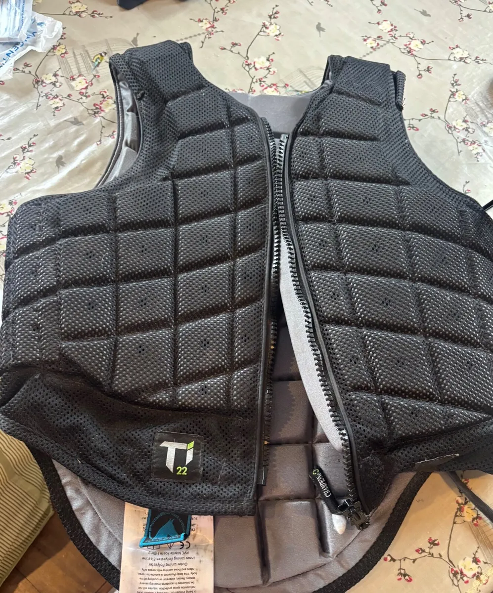 Child’s Back Protector size XLC - Image 3