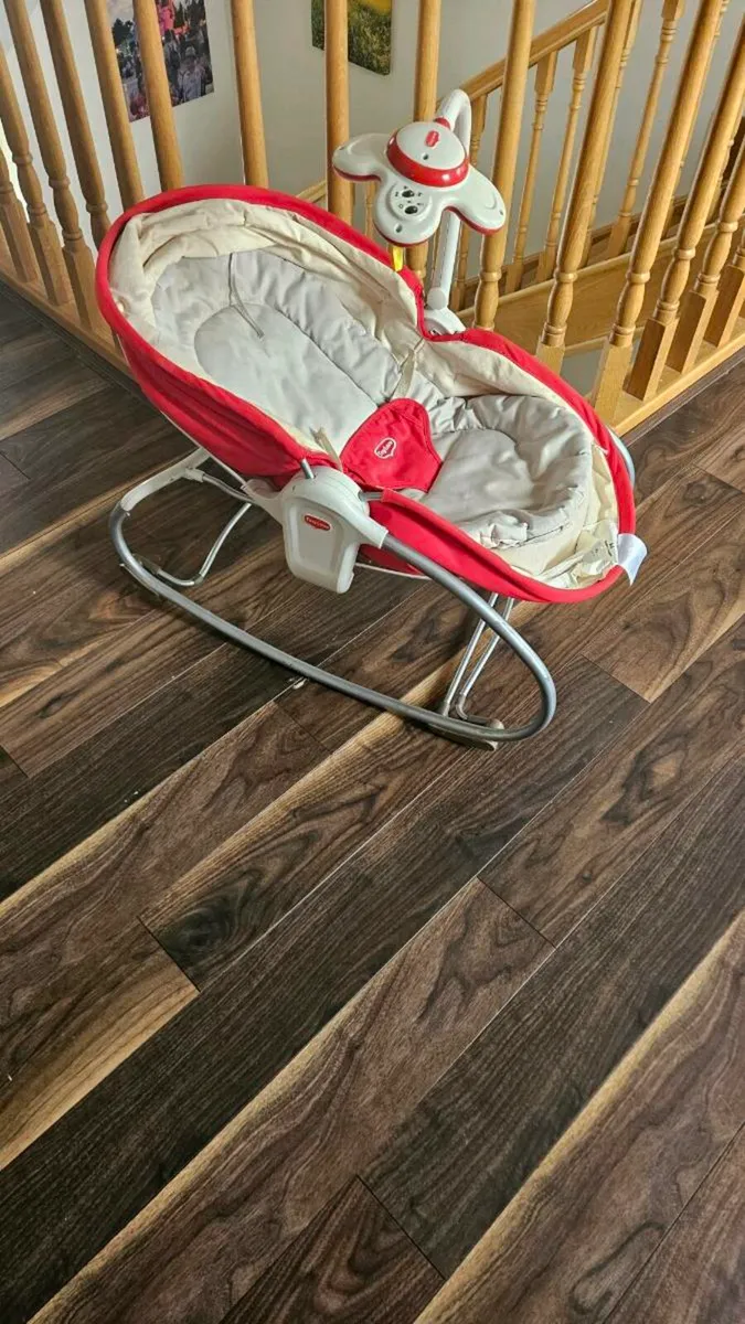 Tiny love 3 in one napper/rocker - Image 1