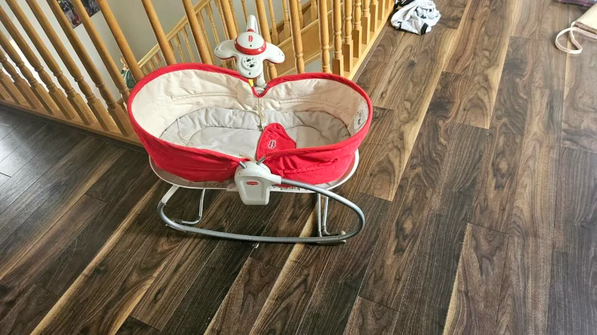 Tiny love 3 in one napper/rocker - Image 2