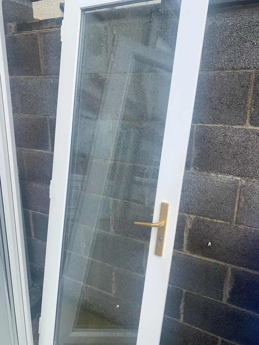 Back patio doors - Image 2