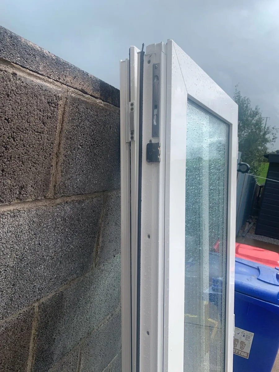 Back patio doors - Image 4