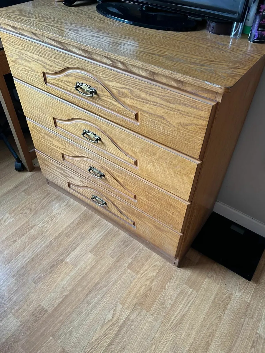 Chest of drawers (4 drawers)