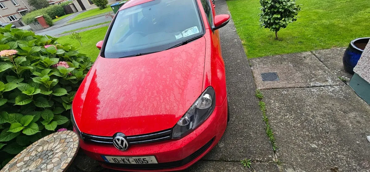 Volkswagen Golf 2010 - Image 2