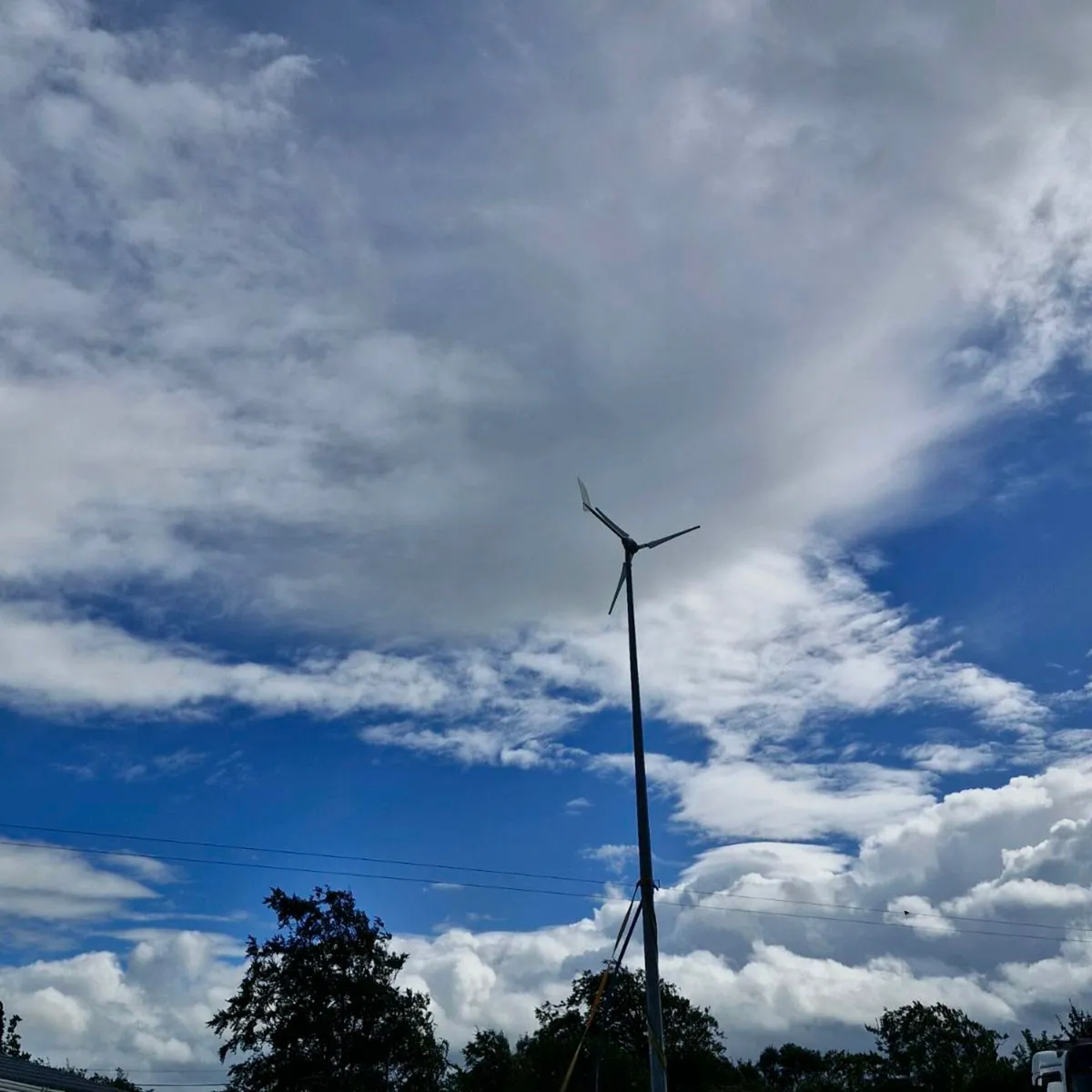 Ista breeze I-2000 Wind turbine 2KW 48V - Image 2