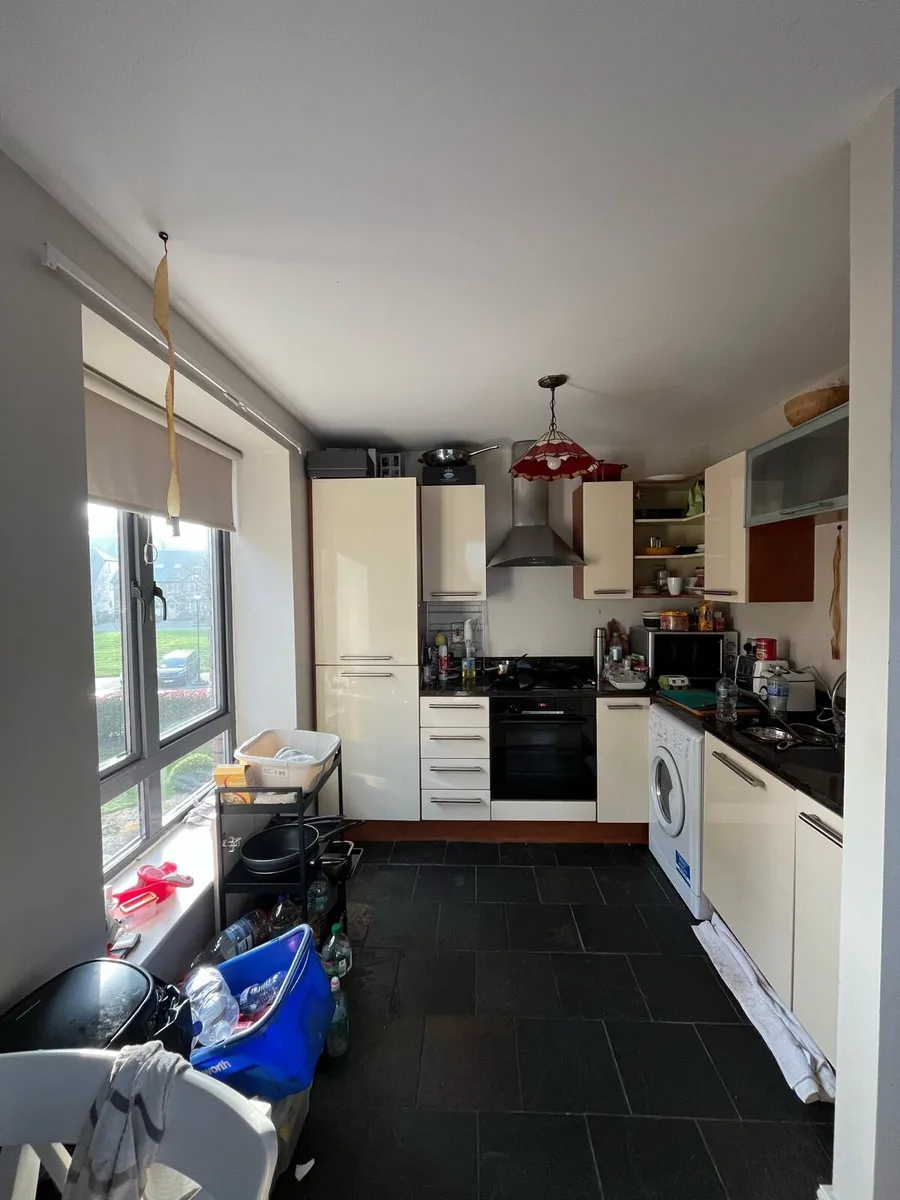 Kitchen with Granite - Image 1