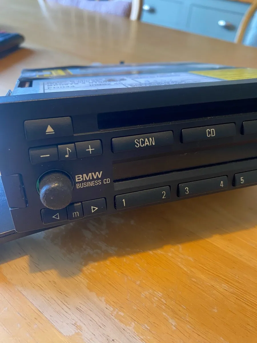 BMW cd radio cd player - Image 4