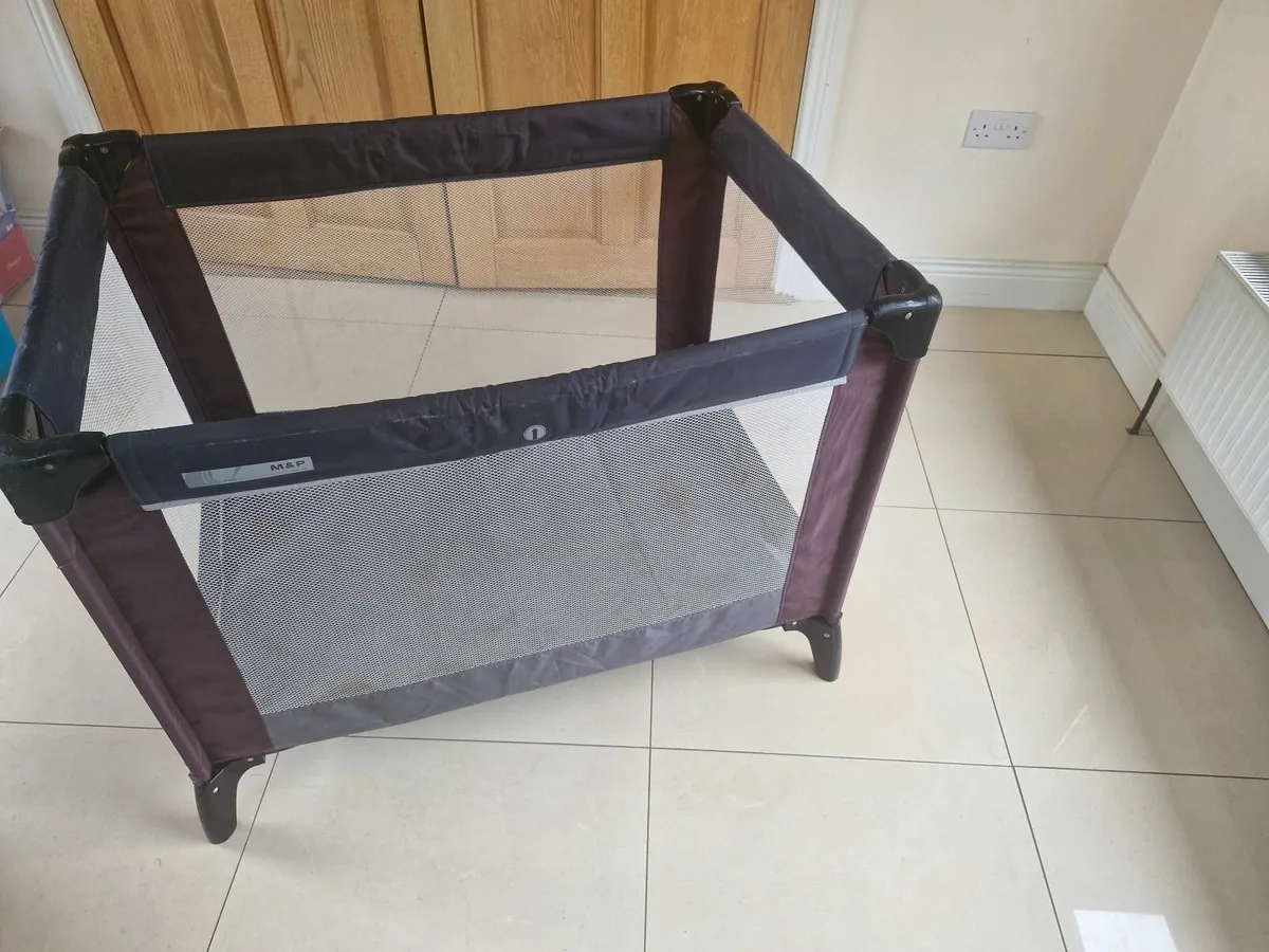 Travel cot - Image 3