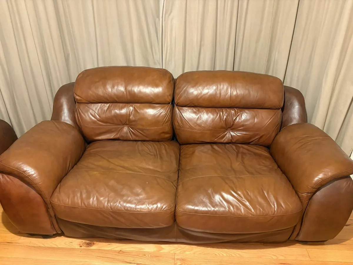 2 x leather couches - Image 2