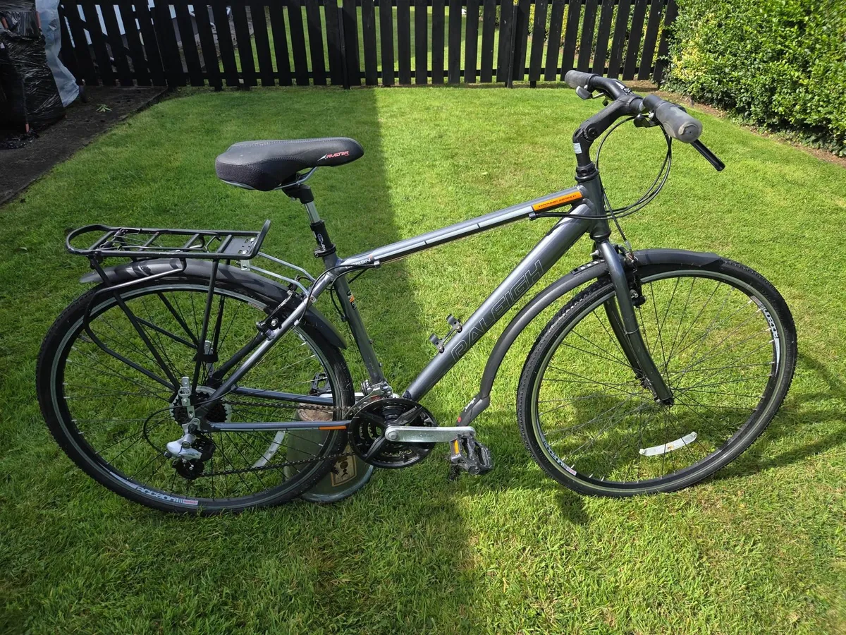 Raleigh (Pioneer Series) "Urban" bike (21") - Image 1