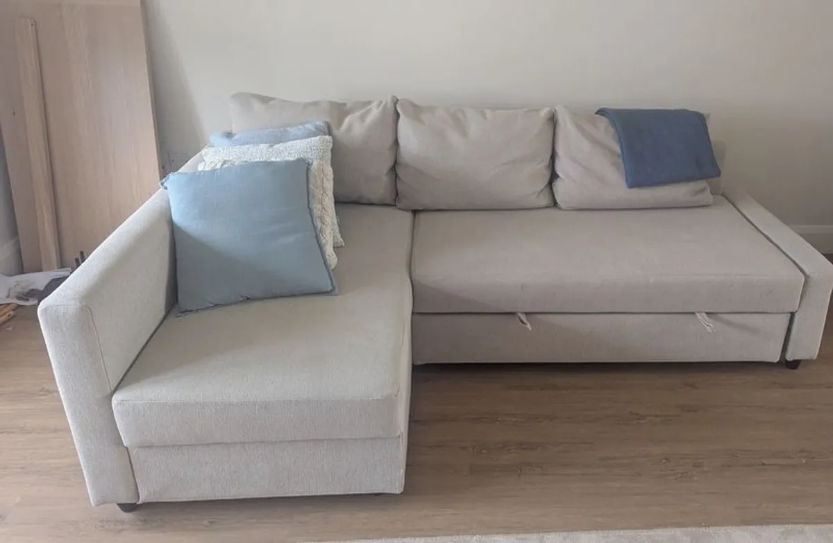 FRIHETEN  Corner sofa-bed with storage - Image 2