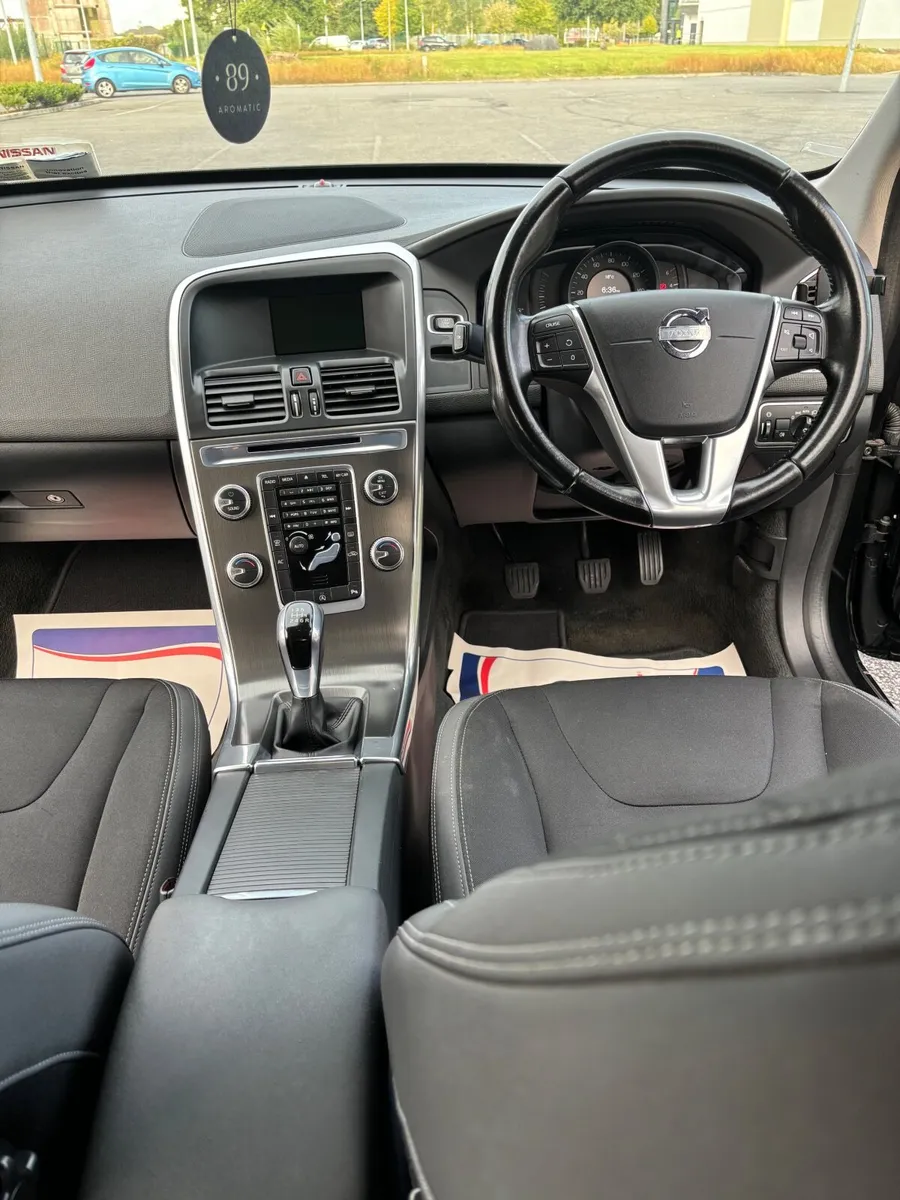 Volvo XC60 2014 - Image 4